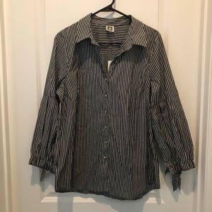 Anne Klein Long Sleeved Blouse